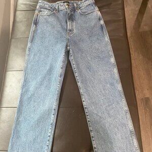 Khaite Abigail Style white wash jean